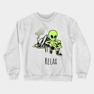 Relaxing alien Crewneck Sweatshirt